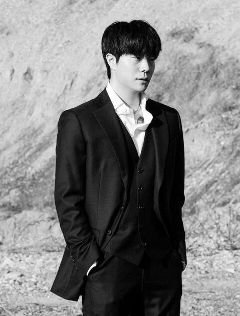 His unforeseen self's story